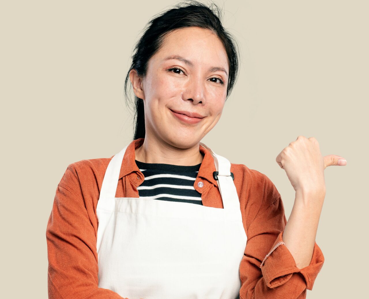 cheerful asian woman apron2